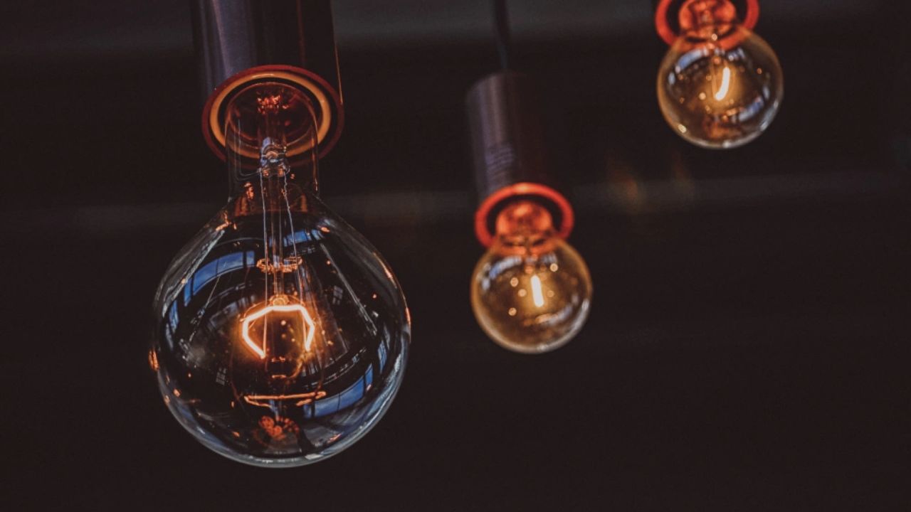 UP News: प्रदेश में आज से लागू होगी बिल माफी योजना; बिजली बकायदारों के लिए राहत भरी खबर