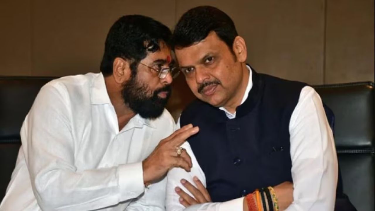 देर रात बंद कमरे में फडणवीस–शिंदे की मुलाकात, क्या महाराष्ट्र की राजनीति में होने वाला है बड़ा बदलाव?