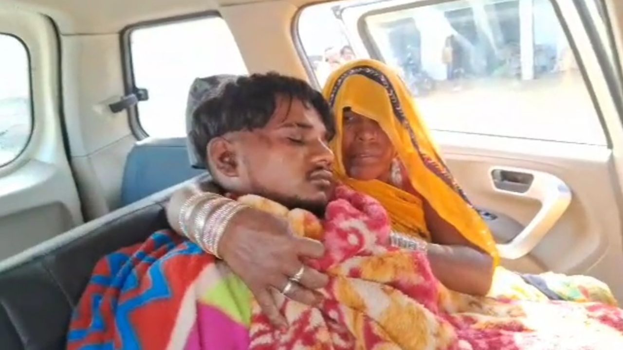 Fatehpur: प्रेम प्रसंग में युवक की जमकर पिटाई, हालत गंभीर