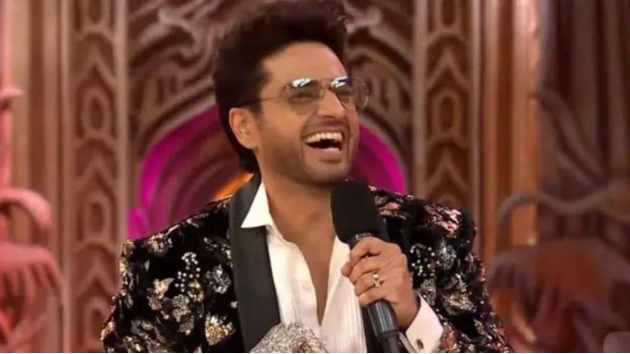 ‘बिग बॉस’ के प्रत्येक सीजन में नए चेहरे और नये ड्रामा देखने को मिलते हैं और इस बार के सीजन में भी दर्शकों ने गौरव खन्ना और फरहाना भट्ट के बीच की प्रतिस्पर्धा को बहुत ही उत्साह से देखा। अब जब गौरव खन्ना ने ट्रॉफी जीत ली है, तो यह सीजन भी लोगों के बीच एक खास जगह बना चुका है। ‘बिग बॉस’ के प्रत्येक सीजन में नए चेहरे और नये ड्रामा देखने को मिलते हैं और इस बार के सीजन में भी दर्शकों ने गौरव खन्ना और फरहाना भट्ट के बीच की प्रतिस्पर्धा को बहुत ही उत्साह से देखा। अब जब गौरव खन्ना ने ट्रॉफी जीत ली है, तो यह सीजन भी लोगों के बीच एक खास जगह बना चुका है।