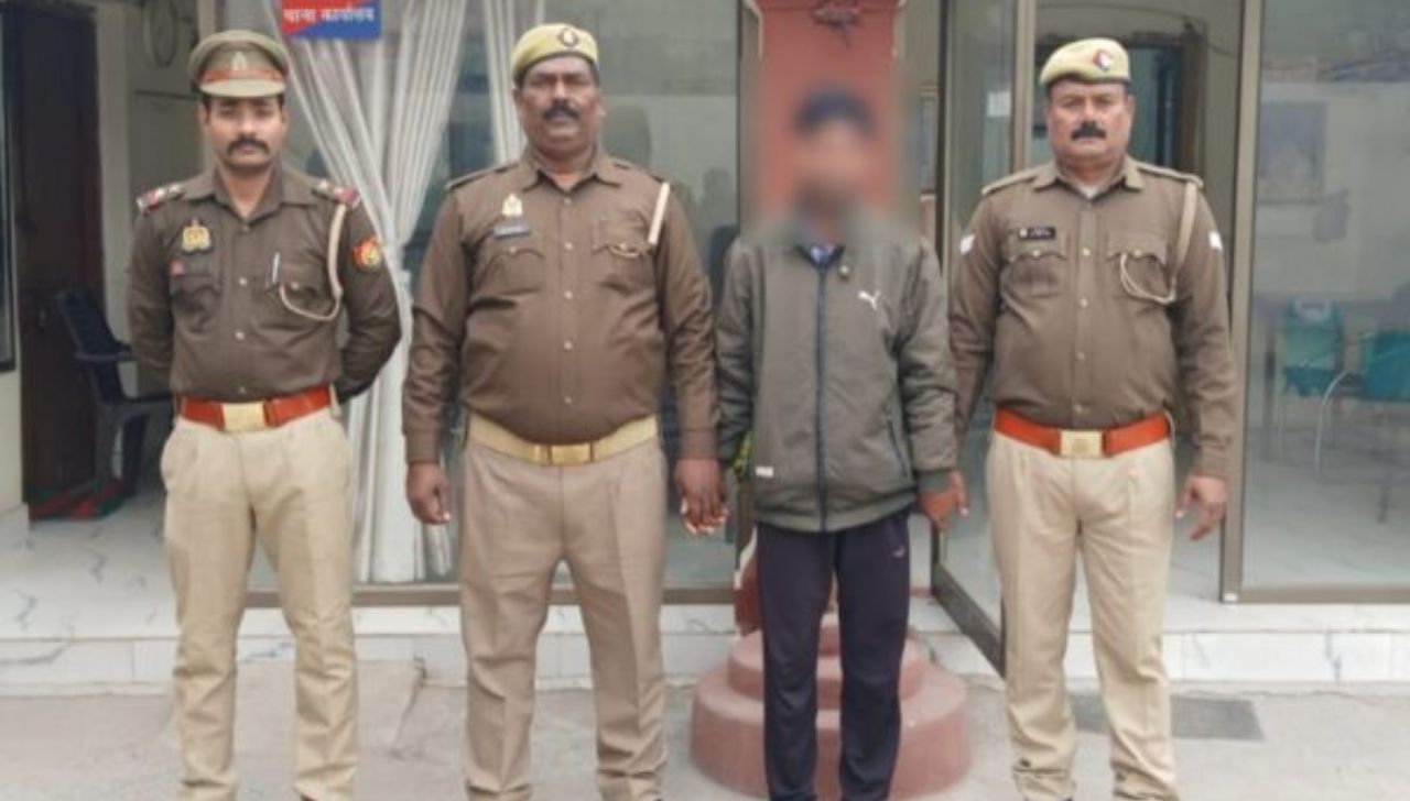 Gorakhpur: रेलवे में नौकरी का झांसा देकर ठगी करने वाला गिरफ्तार, ऐसे करता था धोखाधड़ी