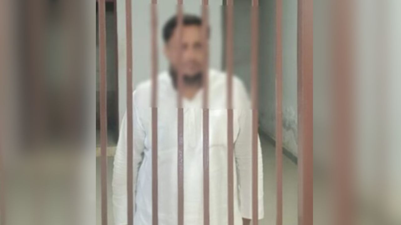 Gorakhpur: सोशल मीडिया पर आपत्तिजनक वीडियो वायरल करने वाला आरोपी ऐसे हुआ गिरफ्तार