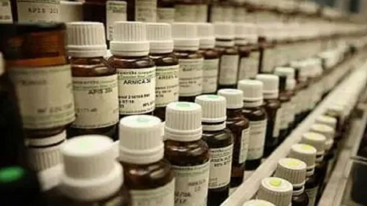 होम्योपैथिक दवाओं की खरीद में भेदभाव: दवाओं के दाम में भारी अंतर, उड़ी घोटाले की आशंका
