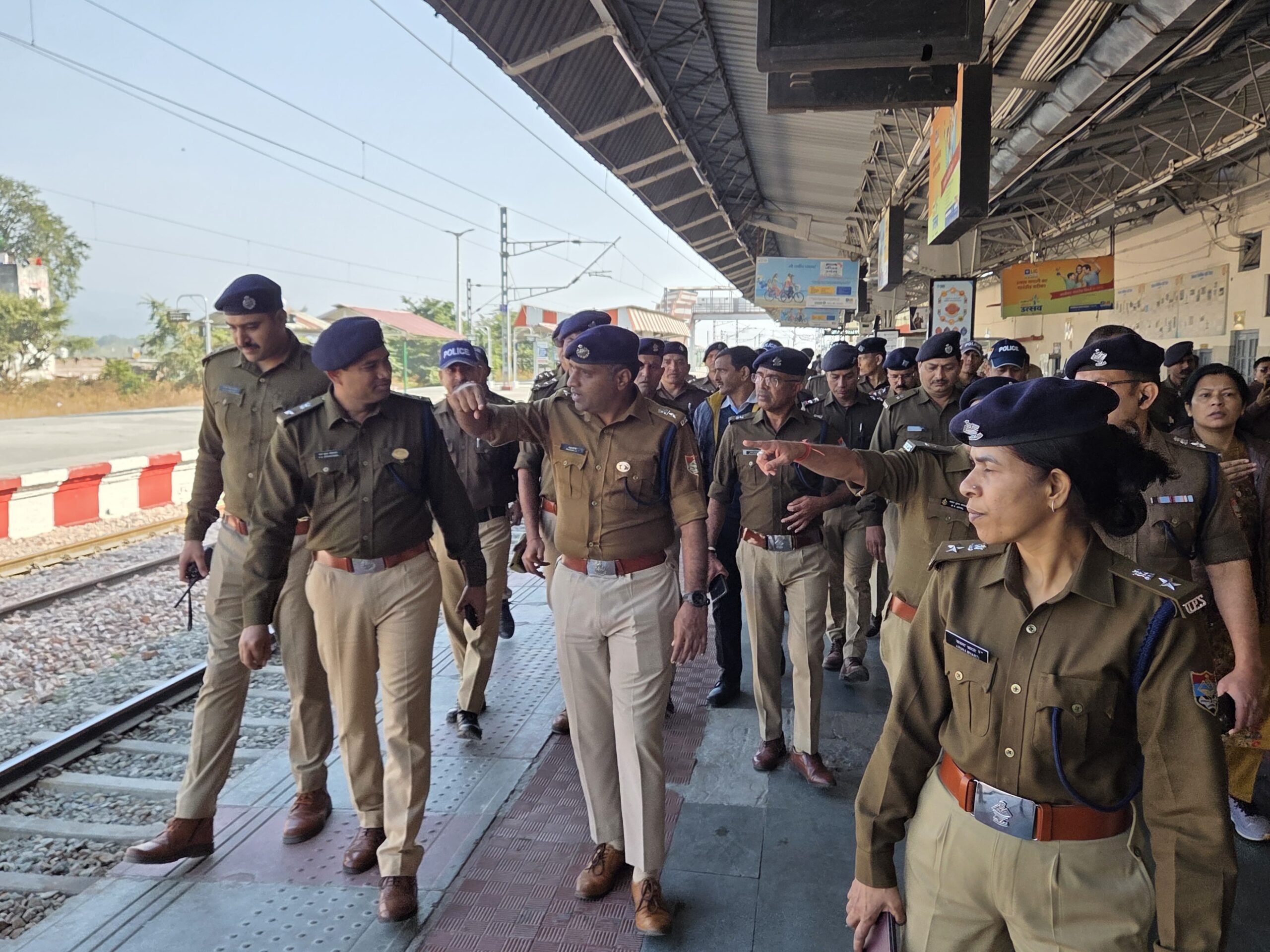 सुप्रीम कोर्ट के फैसले से पहले नैनीताल पुलिस अलर्ट मोड में, SSP मंजुनाथ टीसी खुद मौके पर उतरकर मोर्चा संभाल रहे 
