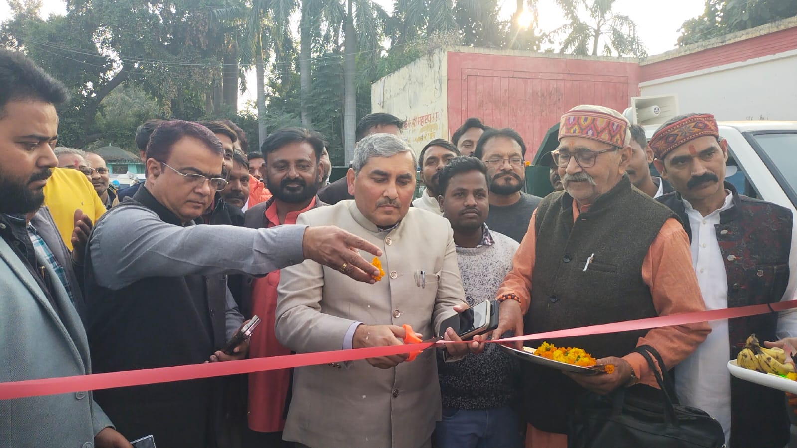 Fatehpur: फतेहपुर में स्वच्छता का नया कदम, नगरपालिका परिषद ने की ये अहम सेवा शुरू