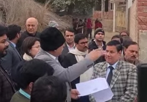 गोरखपुर: न्यायालय स्थापना के लिए भूमि निरीक्षण, अधिवक्ताओं ने जज की ये मांग