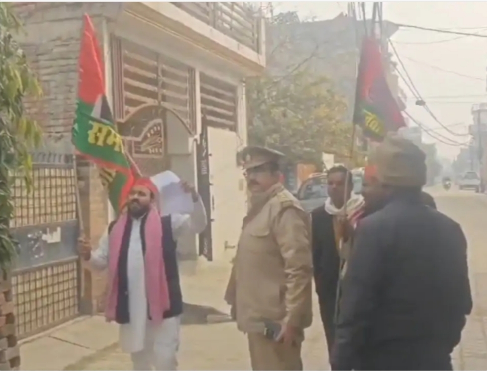 Fatehpur News: तुर्की नाला पुल भ्रष्टाचार मामला; ज्ञापन देने जाने से पहले सपा जिला सचिव हाउस अरेस्ट