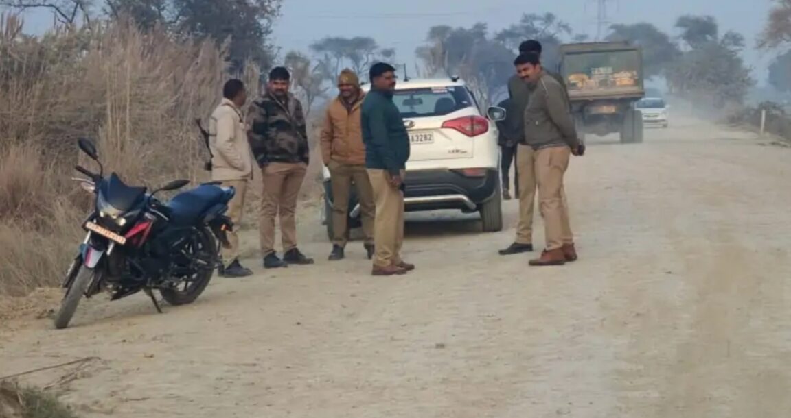 Fatehpur Crime: कुएं से अज्ञात युवक का शव बरामद, हत्या की आशंका, पुलिस जांच में जुटी