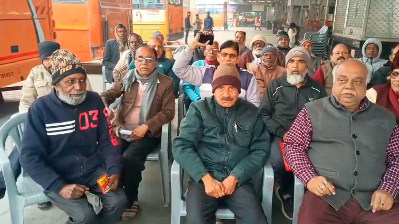 Bareilly News: पेंशनरों ने उठाई चार सूत्रीय मांग, सरकार से तत्काल कार्रवाई की अपील