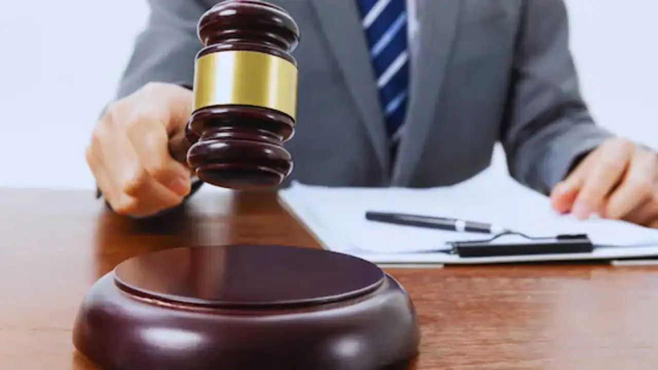 लोक अदालत में आज ट्रैफिक चालानों की सुनवाई, साल का आखिरी अवसर; जानें प्रक्रिया और नियम