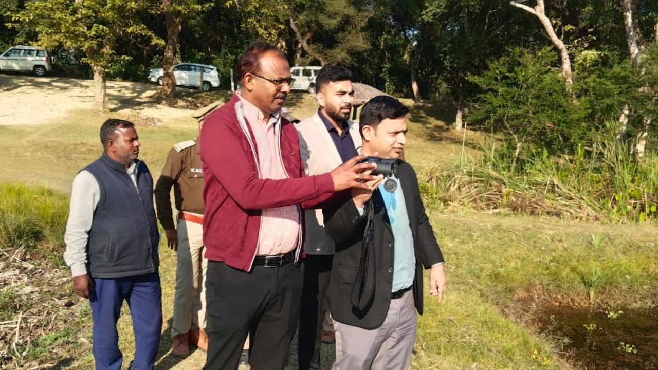 दर्जिनिया ताल में डीएम–डीएफओ का मंथन, मगरमच्छ संरक्षण के साथ इको-टूरिज्म और हरित विकास पर बनी रणनीति