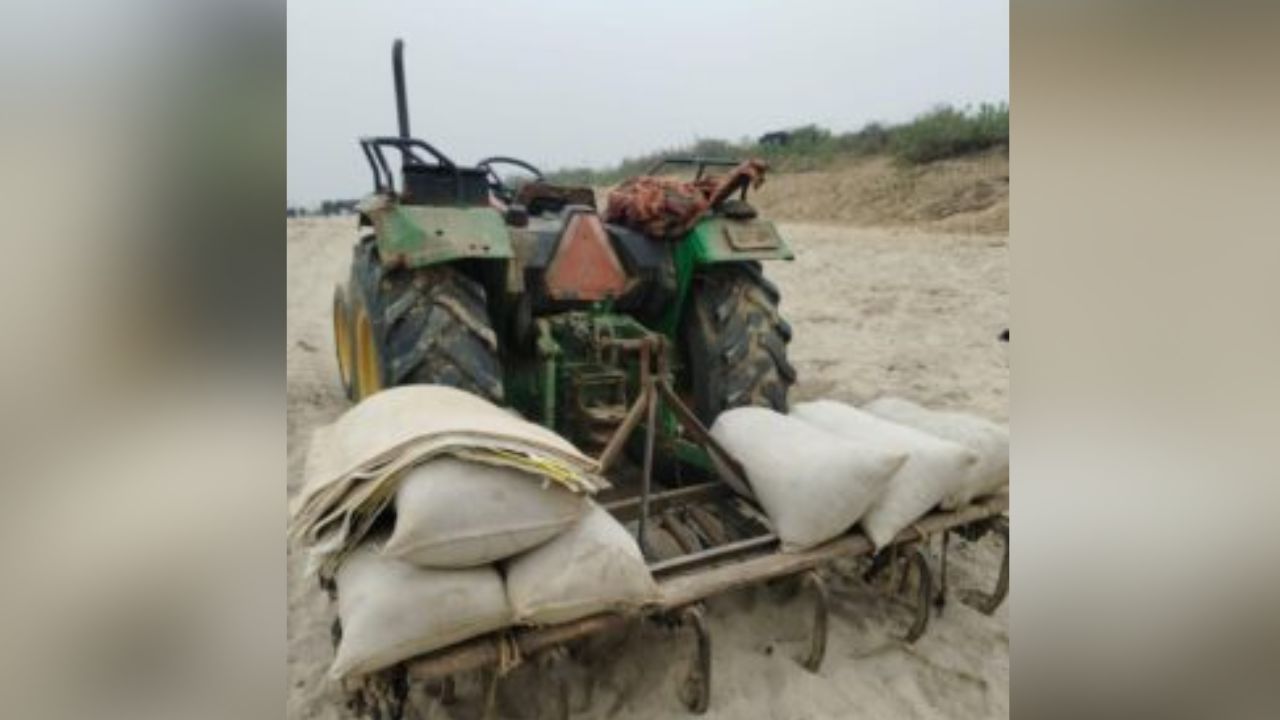 महराजगंज मे वन विभाग की बड़ी कार्रवाई, अवैध खनन में लिप्त ट्रैक्टर सीज