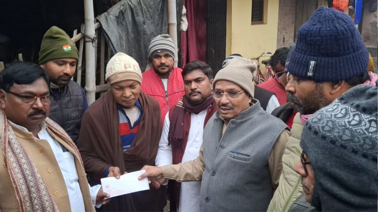 पूर्व मंत्री सुशील टिबड़ेवाल ने कैंसर पीड़ितों की मदद को बढ़ाया हाथ, आयुष्मान कार्ड न बनने पर जताई चिंता