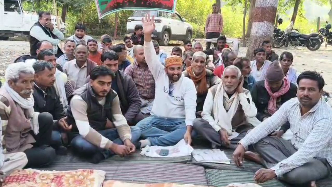 मैनपुरी में वन कर्मियों की भूख हड़ताल ने विभागीय व्यवस्था की खोली पोल, आखिर क्यों अनसुनी कर रहा विभाग?