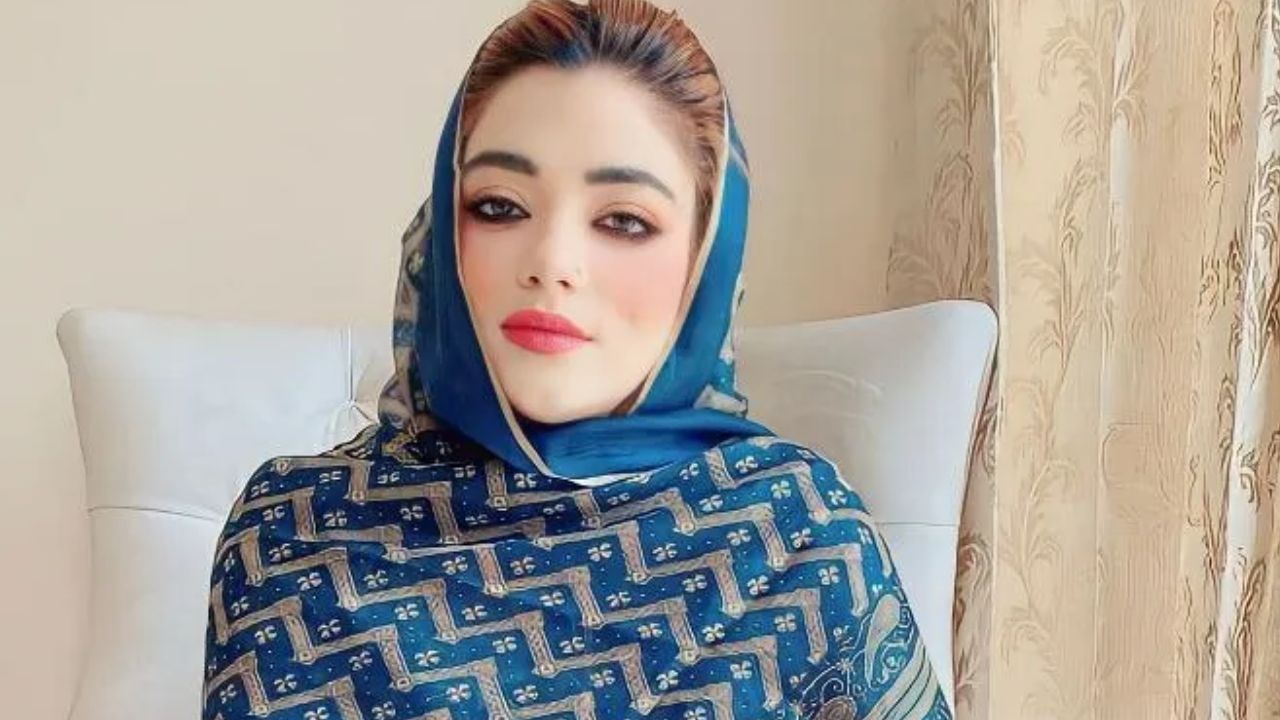 हाल ही में नौक्षम चौधरी का एक वीडियो सामने आया, जहां नौक्षम चौधरी अपने विधानसभा क्षेत्र में स्थित इलाकों में सरकार के दो वर्ष पूरे होने पर रथ यात्रा निकाल रही हैं।