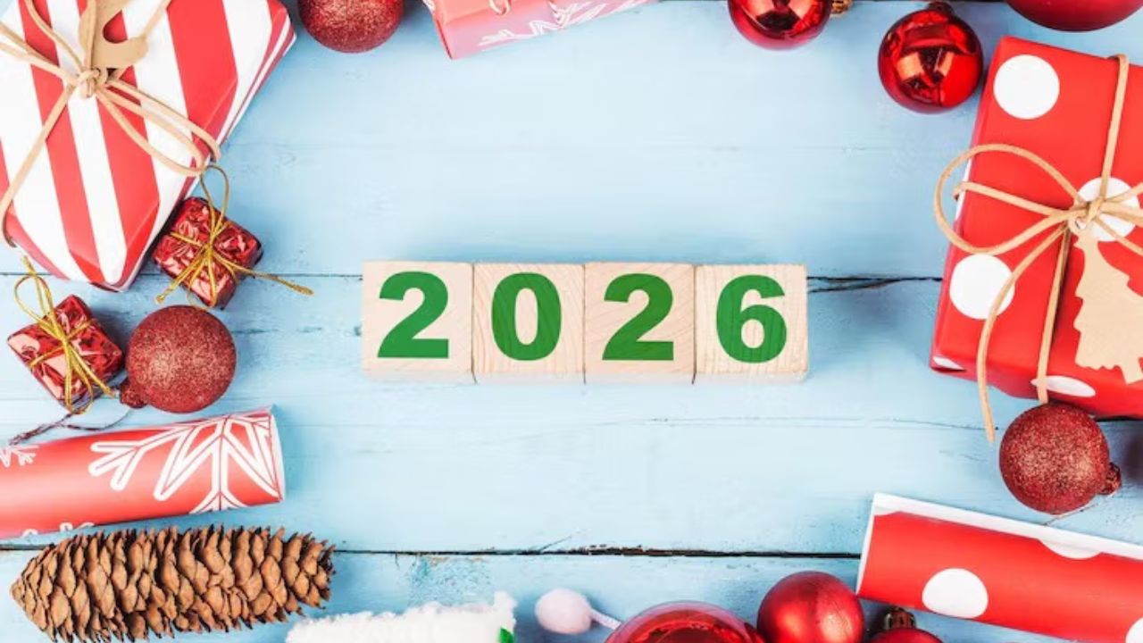 आजकल लोग अपने जज़्बात शब्दों में बयां करने के लिए शायरी का सहारा लेते हैं। शायरी के जरिए कही गई बातें सीधे दिल तक पहुंचती हैं। (Img Source: Google)