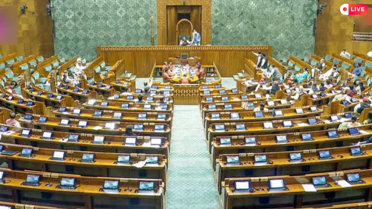 Parliament Session LIVE Updates: सरकार लाएगी रोजगार और आजीविका मिशन का बिल, संसद में आज फिर हंगामे के आसार