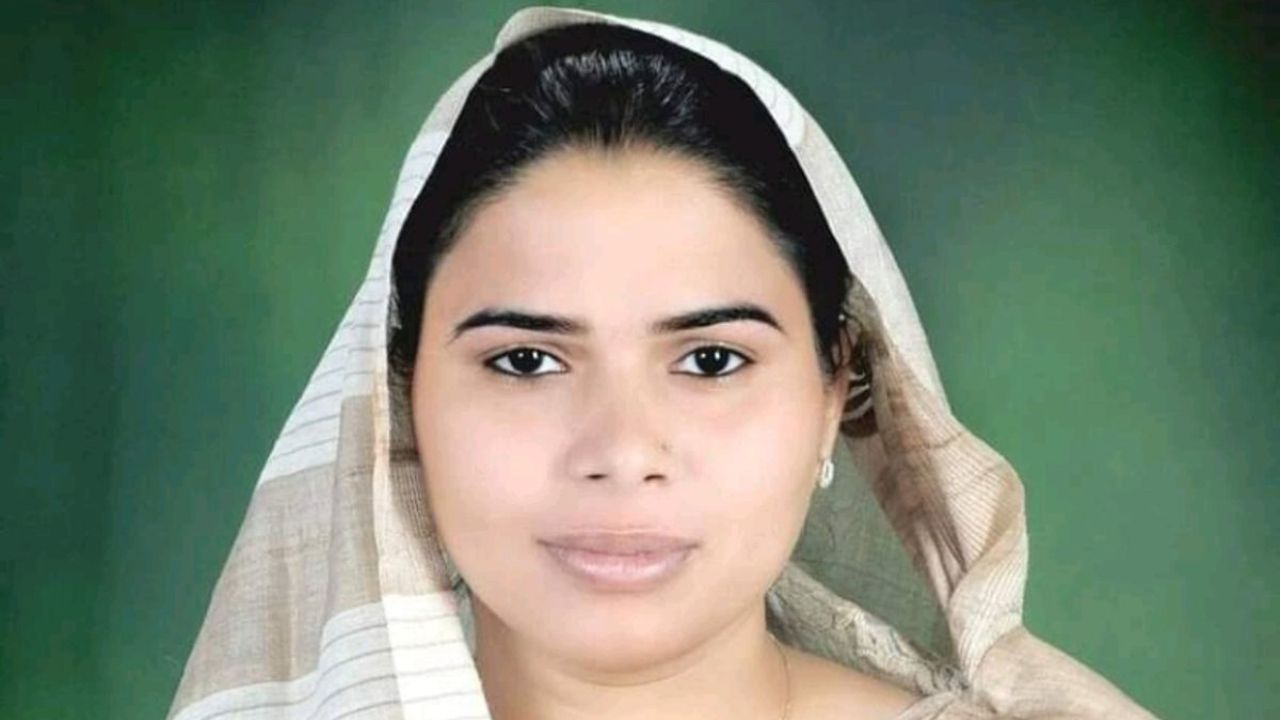 सपा से निष्कासित पूजा पाल की भाजपा नेताओं से मुलाकात: क्या होगी उनका अगला कदम?