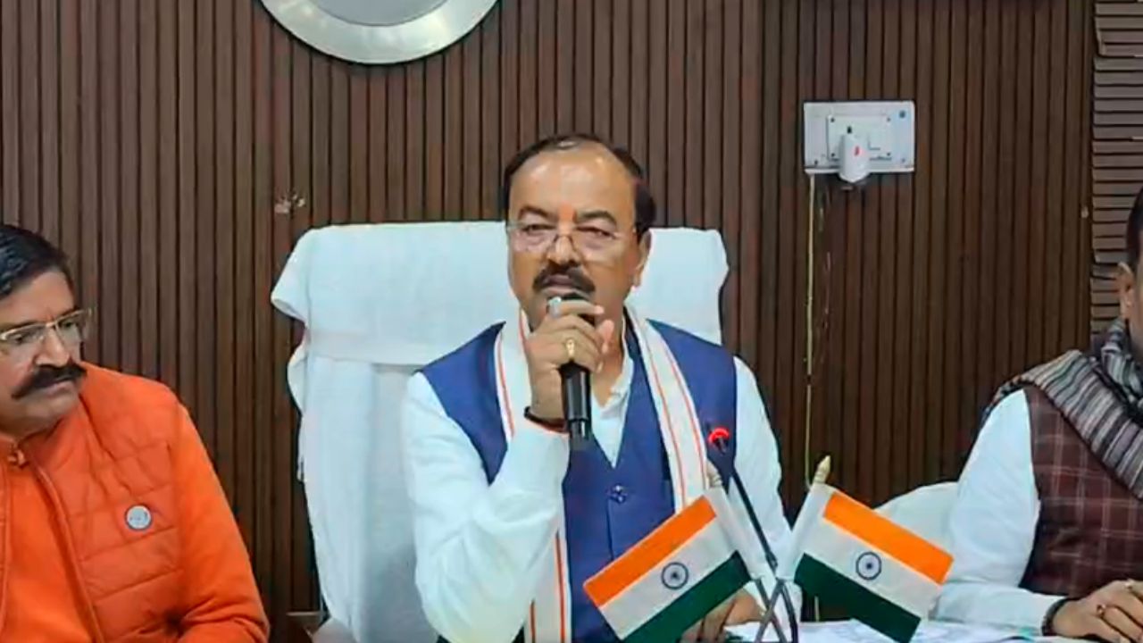 कफ सिरप मामले में केशव प्रसाद मौर्य का बड़ा बयान, बोले- 2047 से पहले नहीं आएगी सरकार