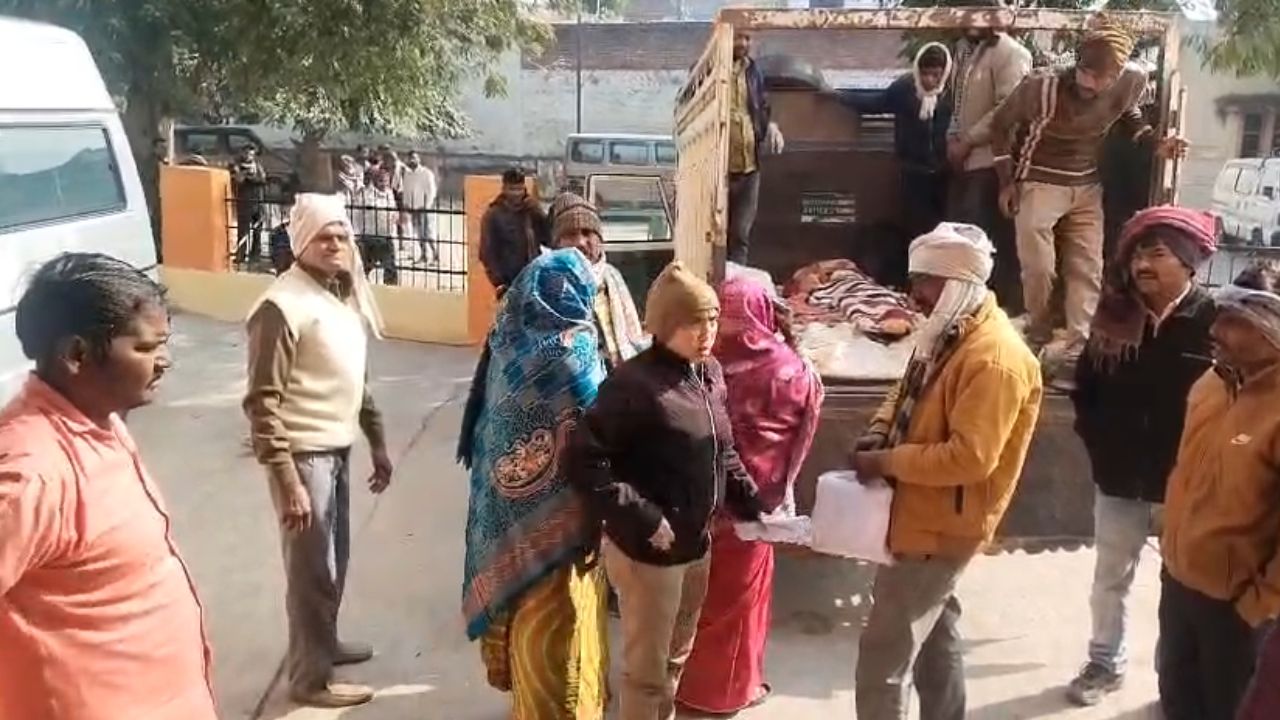 Mainpuri News: तेज रफ्तार इको कार ने मचाया तहलका, बाइक को मारी जोरदार टक्कर; परिवार में कोहराम