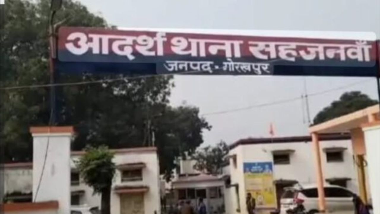 सहजनवां पुलिस की बड़ी कार्रवाई: चोरी की घटना का खुलासा, दो आरोपी गिरफ्तार
