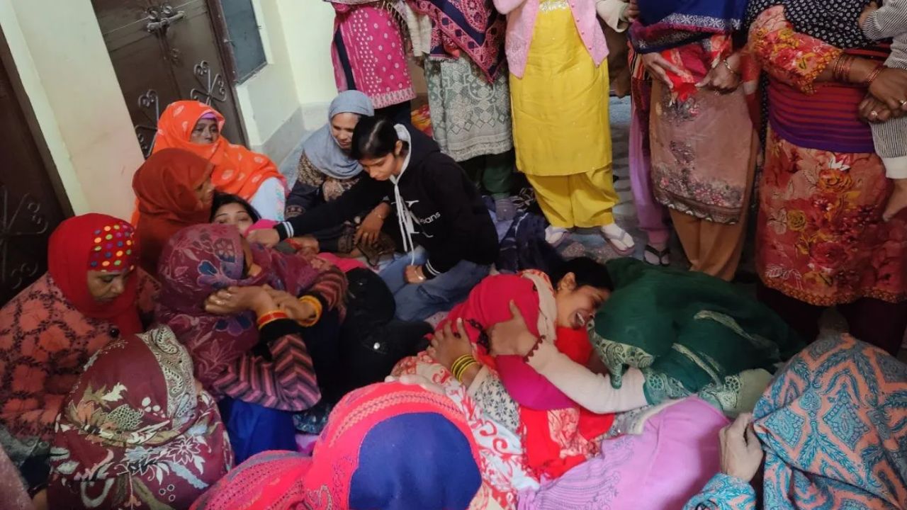 लगता है मौत जवानी में होगी… स्टेटस लगा कर वंश ने की आत्महत्या, पढ़ें कैसे पारिवारिक संघर्ष ने ली बेटे की जान