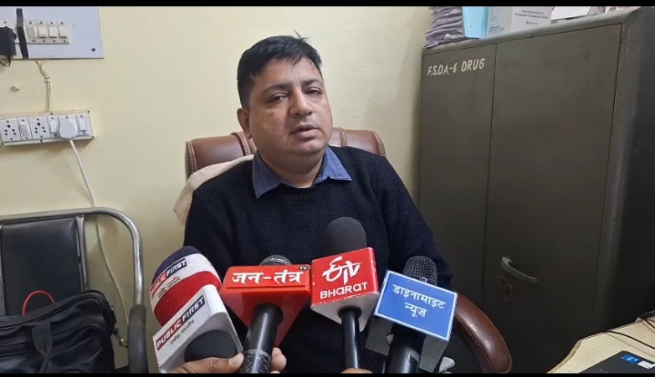 Raebareli News: कोडीन सिरप मामले की जद में रायबरेली की दो फार्मा, UP SFT कर रही है जांच