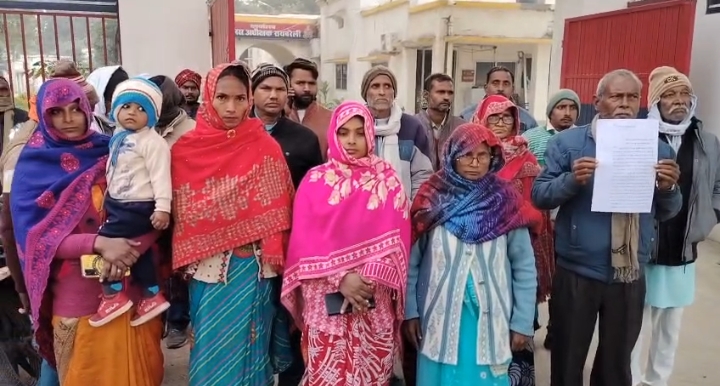 रायबरेली में दबंगों का आतंक: पीड़ित पहुंचा एसपी ऑफिस, कहा- साहब! क्या गरीबों को नहीं मिला इंसाफ