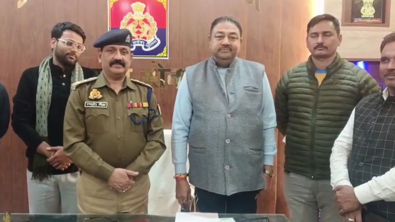 Video: सोनभद्र पुलिस की बड़ी कार्रवाई, शादी में चोरी करने वाला गिरोह बेनकाब, मुख्य आरोपी फरार