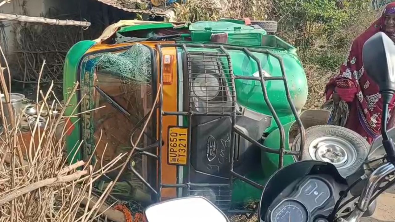 सोनभद्र में दर्दनाक सड़क हादसा: ट्रक की चपेट में आने से युवक की मौत, एक घायल