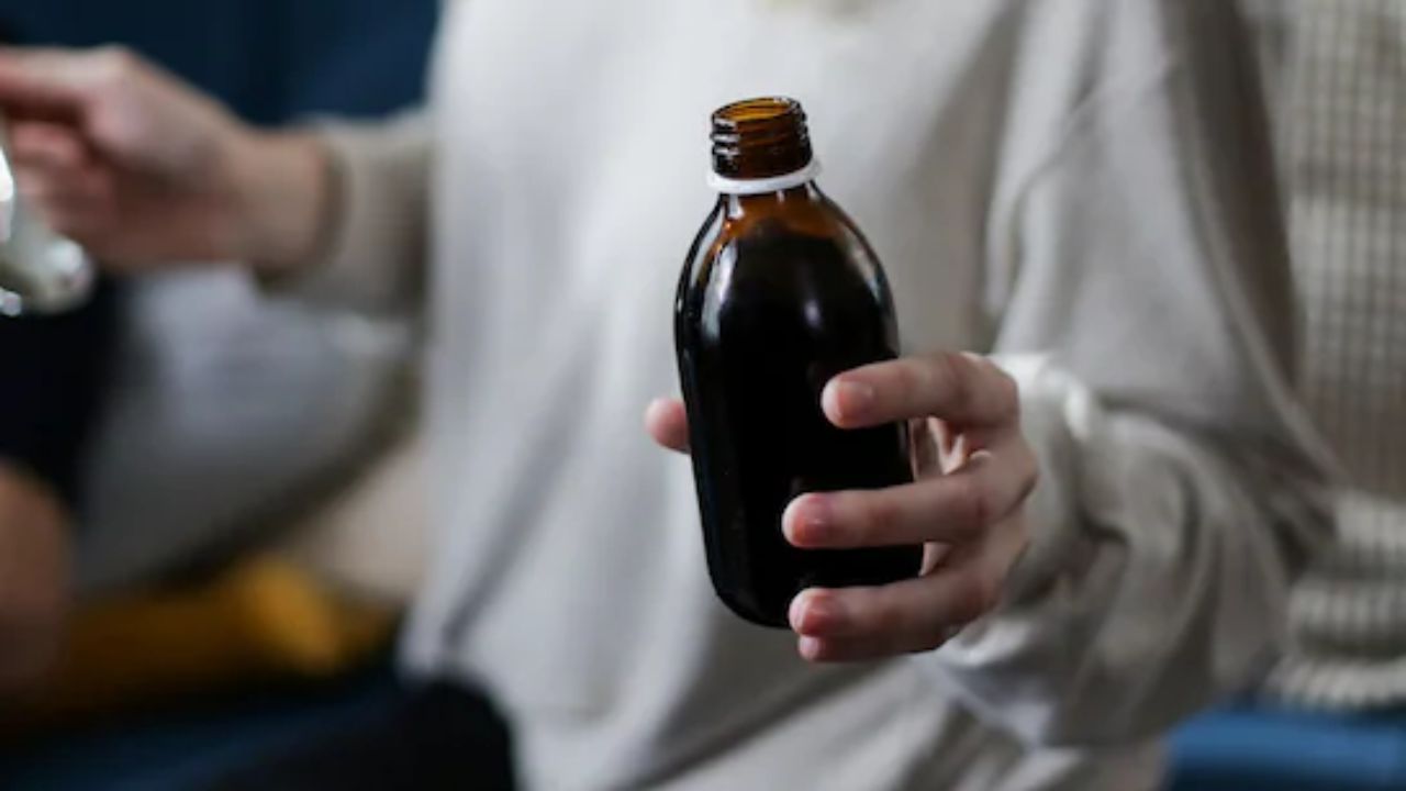 कोडीन सिरप तस्करी में नया मोड़: ट्रांसपोर्ट नेटवर्क पर गिरी SIT की नजर, पढ़ें पूरी खबर