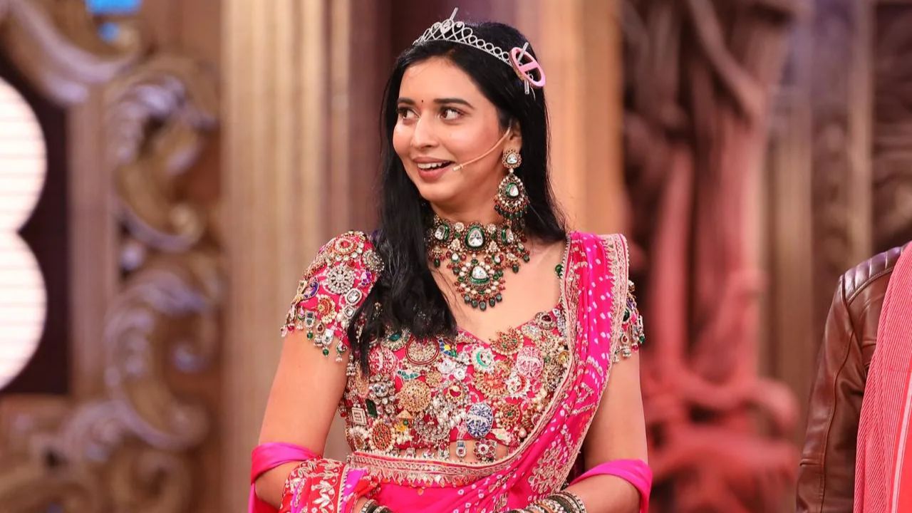 कौन हैं तान्या मित्तल? Bigg Boss 19 की स्ट्रॉन्ग कंटेस्टेंट का सफर; कम पैसों से की शुरूऔर और अब ग्लोबली…