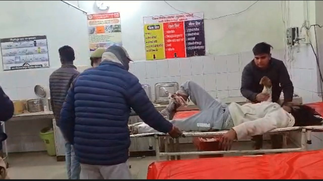 Badaun Crime: पुलिस और 50 हजार के इनामी बदमाश के बीच मुठभेड़, पैर में गोली लगने से घायल