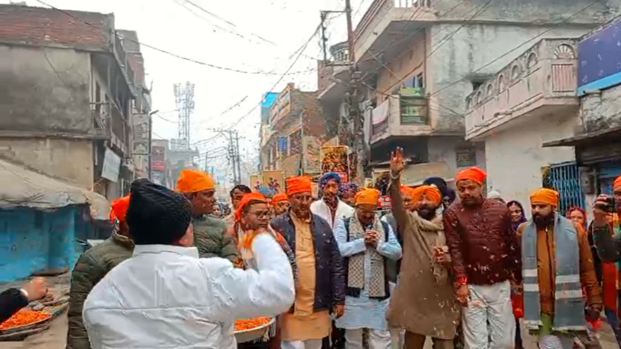 Gorakhpur News: जटाशंकर गुरुद्वारे से निकली नमन यात्रा, वीर साहिबजादों को श्रद्धांजलि