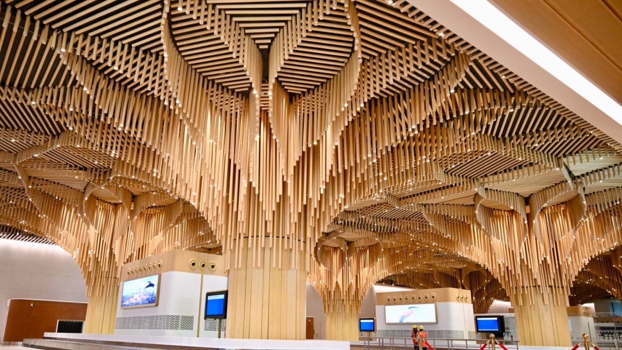 नया टर्मिनल पूर्वोत्तर भारत के लिए बड़ा विमानन केंद्र और दक्षिण-पूर्व एशिया का प्रवेश द्वार बनेगा। नया टर्मिनल पूर्वोत्तर भारत के लिए बड़ा विमानन केंद्र और दक्षिण-पूर्व एशिया का प्रवेश द्वार बनेगा।