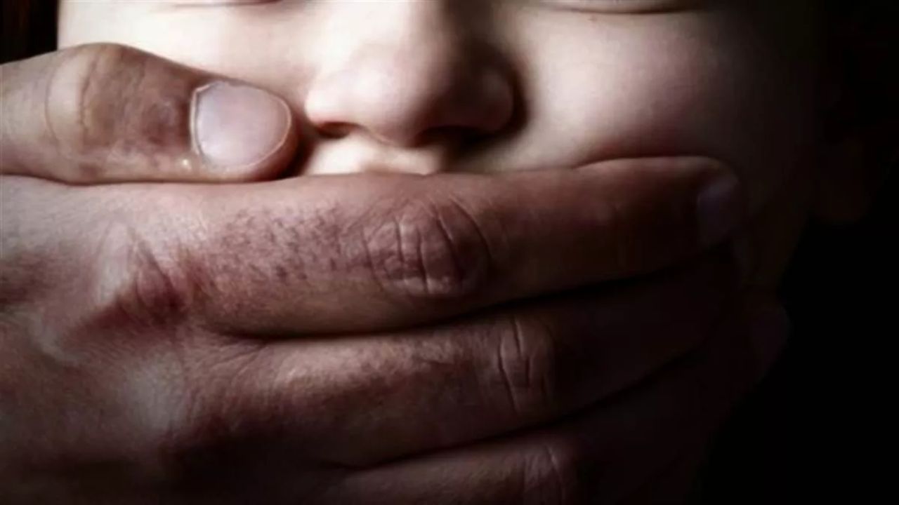 Maharajganj Kidnapping: कॉलेज से अचानक गायब हुई नाबालिग छात्रा, युवक पर अपहरण का केस दर्ज