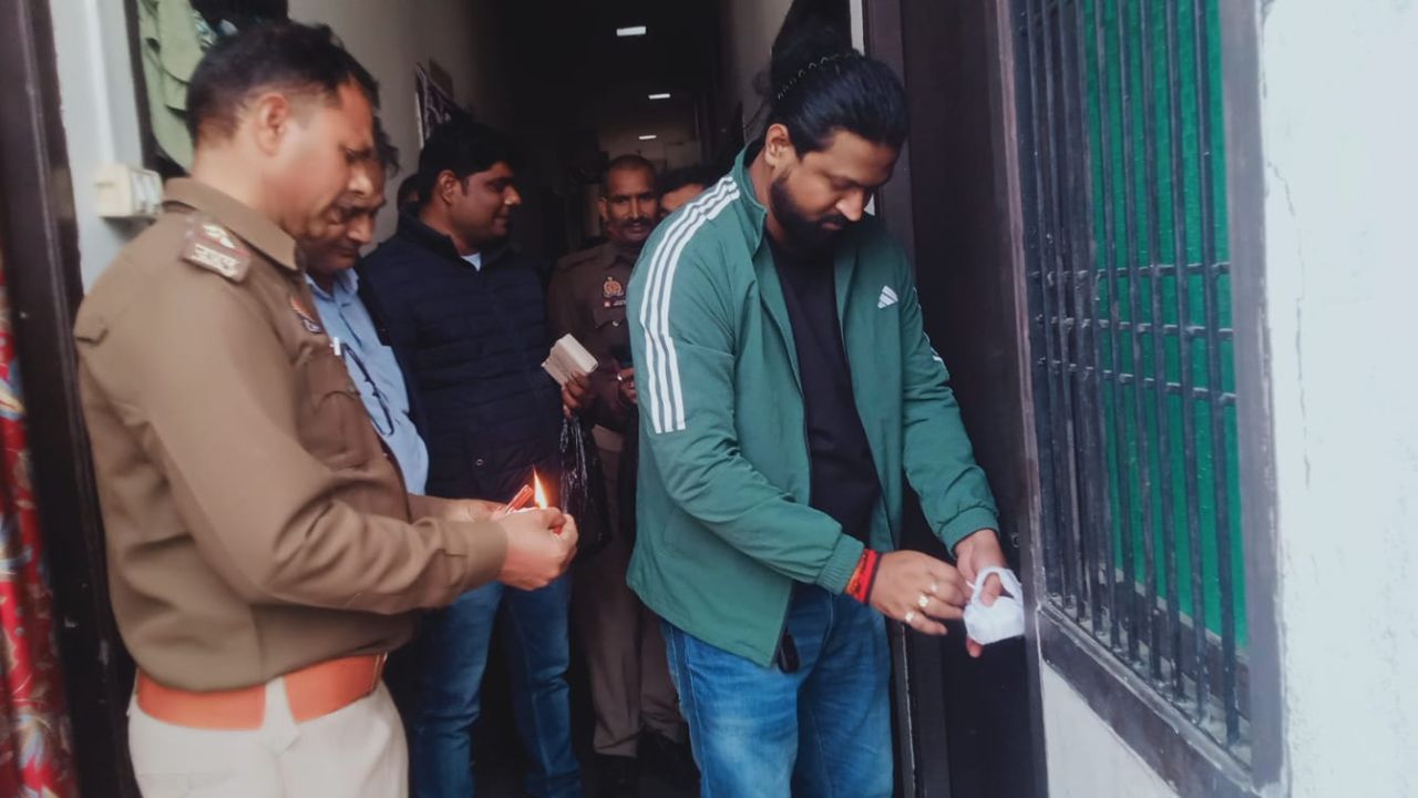 गोरखपुर में फर्जी अस्पताल का भंडाफोड़, स्वास्थ्य विभाग की कार्रवाई से निजी क्लीनिकों में मची खलबली