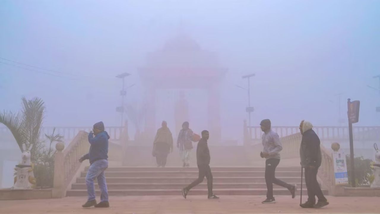 UP weather: बनारस के लिए मौसम की चेतावनी, तीन दिन तक भीषण ठंड का अनुमान; IMD ने जारी किया रेड अलर्ट