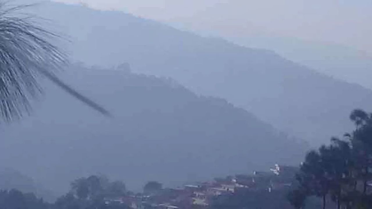 Uttarakhand Weather Update: नए साल से पहले बदलेगा मौसम, मैदानों में कोहरे का डबल असर, IMD का अलर्ट जारी
