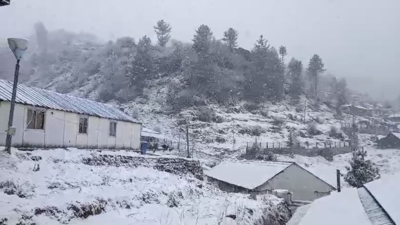 बारिश गायब, ठंड हावी: उत्तराखंड में बदला मौसम का मिजाज, पहाड़ों पर बर्फबारी के आसार