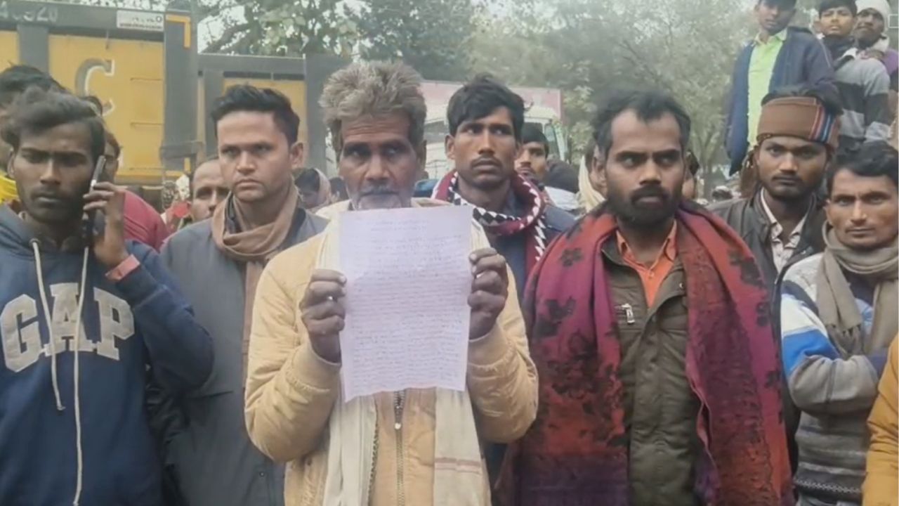 फतेहपुर में चर्च के अंदर धर्मांतरण का आरोप, बजरंग दल का हंगामा