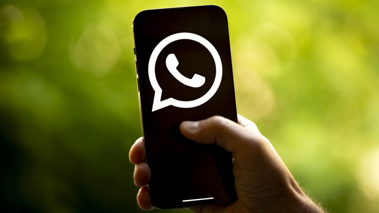 Whatsapp Update: पास की लॉगिन से लेकर AI ट्रांसलेशन तक, इस साल आए ये बड़े अपडेट