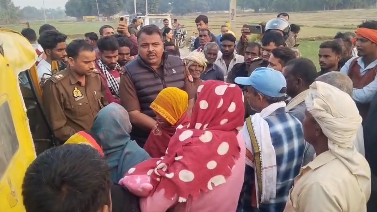 गोरखपुर में सुरक्षा इंतज़ाम फेल: गेहूं की बोरियों से भरा रैक ढहा, तीन बच्चों के सिर से उठा पिता का साया
