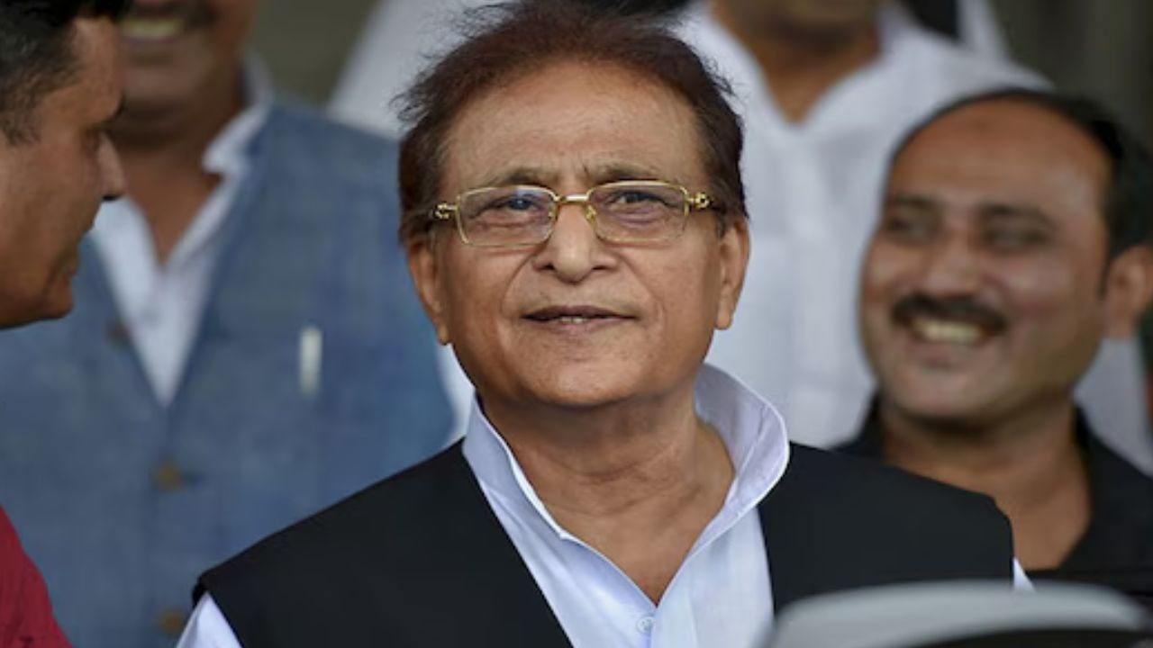 Azam Khan News: आजम खान पर बड़ा अपडेट, सेना से जुड़े मामले में कोर्ट ने किया बरी