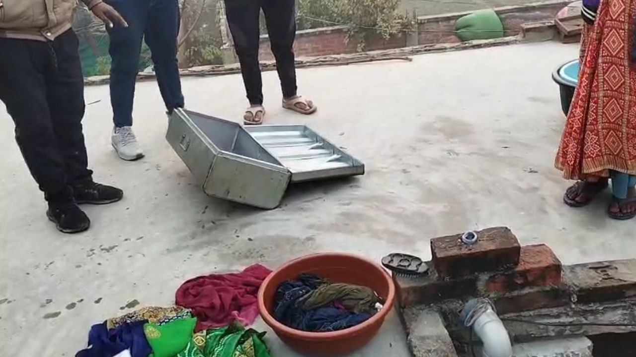 Video: चोरी के खिलाफ आवाज उठाने वाला किशोर बना जान का दुश्मन, देखें- दिल दहला देने वाली घटना