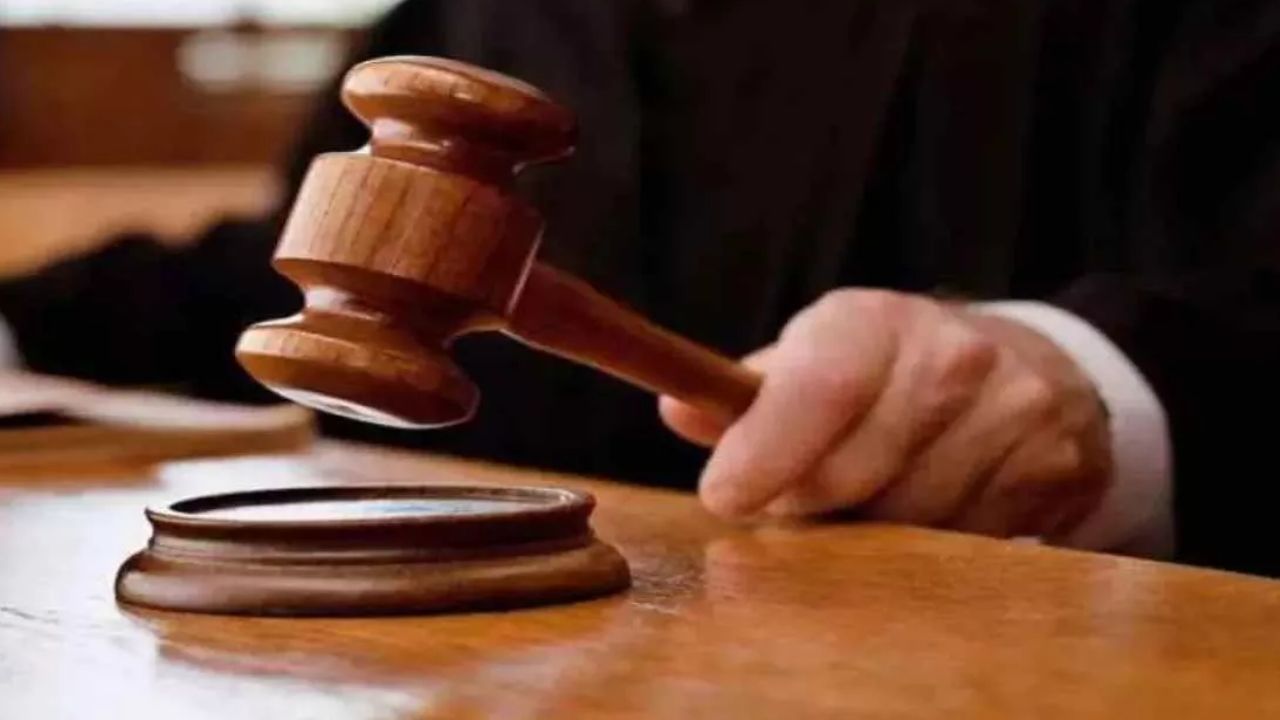 मैनपुरी में मां-बाप को उम्रकैद की सजा, शादी के दो दिन पहले ले ली बेटी की जान, पढ़ें पूरी खबर