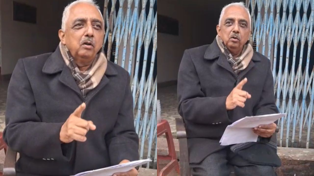 Deoria News: मनरेगा बंद करने पर बीजेपी और मोदी-भागवत पर भड़के अखिलेश प्रताप सिंह, गंभीर आरोप लगाया