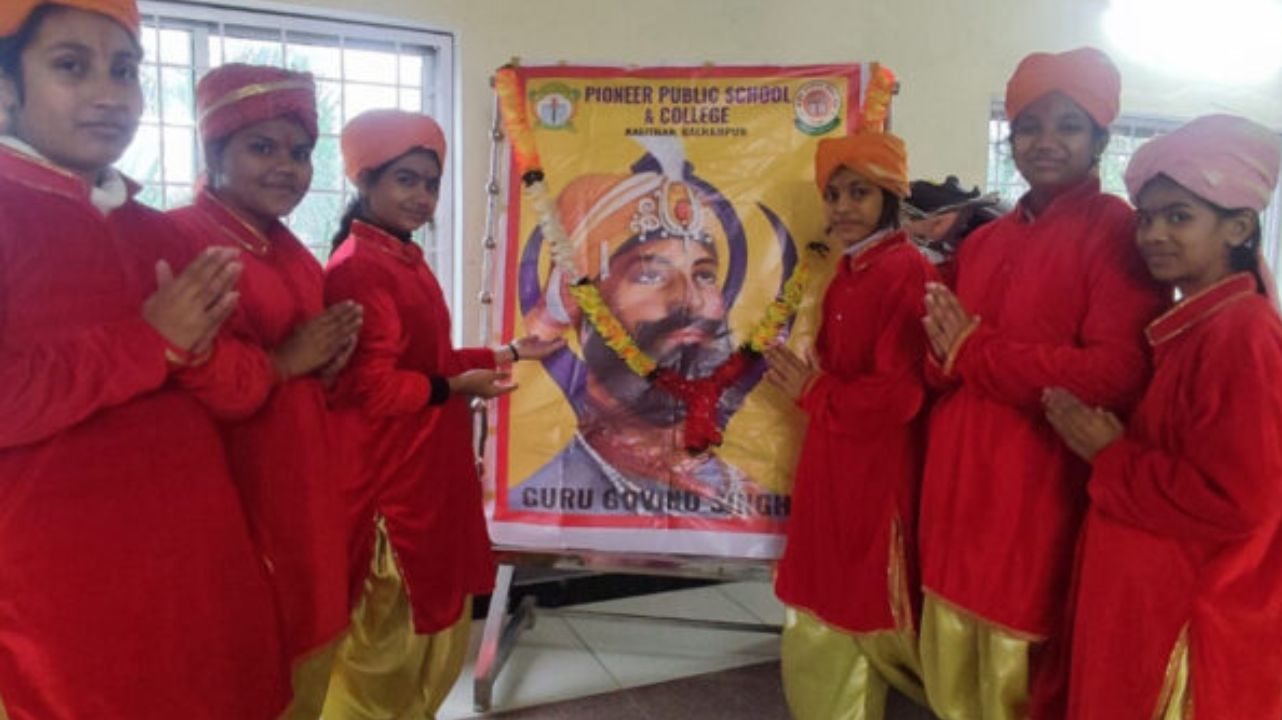 बलरामपुर: पायनियर स्कूल में गुरु गोविंद सिंह जयंती की धूम