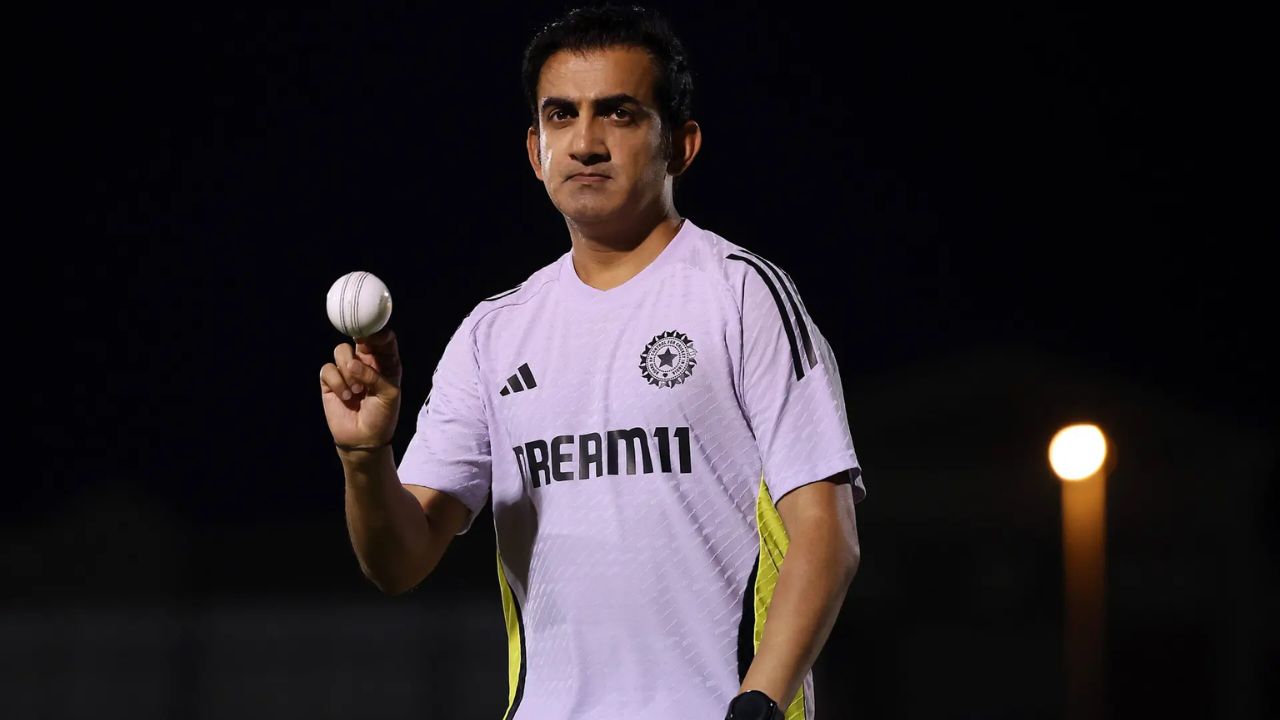 गौतम गंभीर का हो गया डिमोशन… क्या कोच से बन गए मैनेजर? चौंकाने वाले बयान ने किया फैंस को हैरान