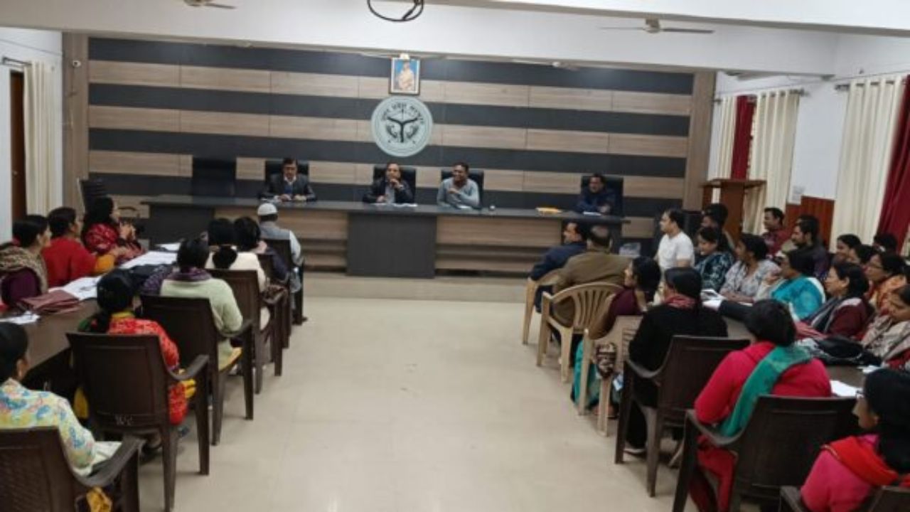 मतदाता सूची पुनरीक्षण की समयसीमा बढ़ी, अब मैपिंग-फीडिंग पर जोर; SDM बोले- त्रुटिरहित सूची ही लक्ष्य